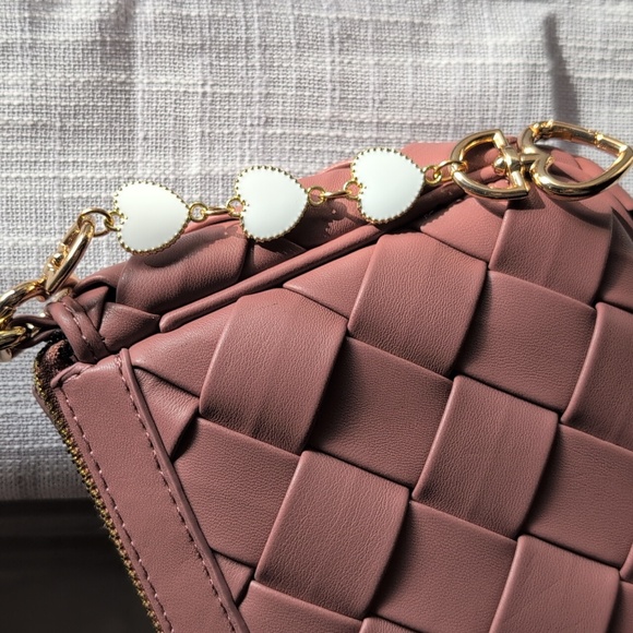 Gold and White Heart Purse Strap Extender & Charm - Picture 6 of 6